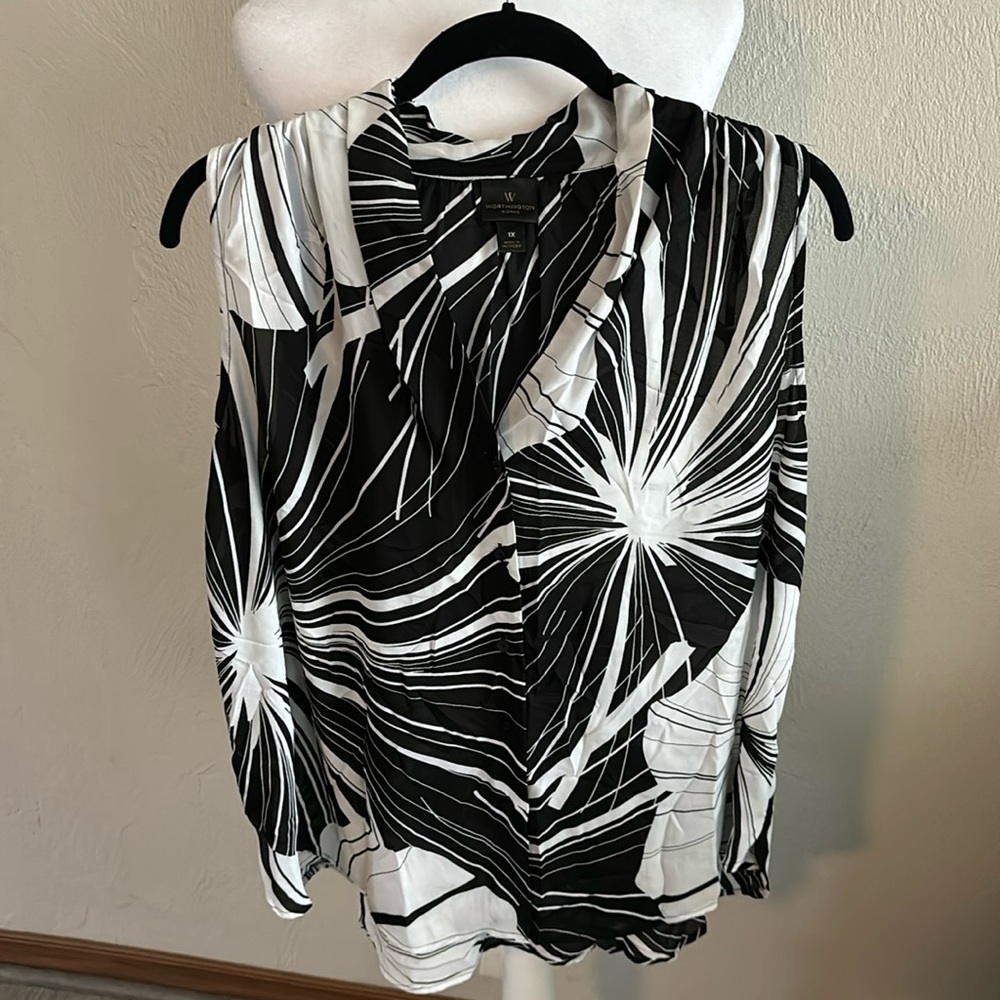 Worthington Woman Sleeveless Blouse